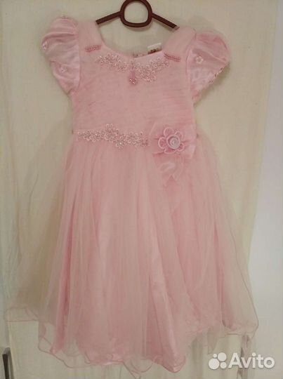 Платье на девочку