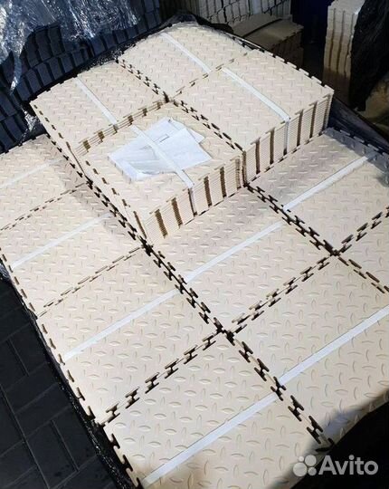 Модульная плитка пвх в фитнес зал