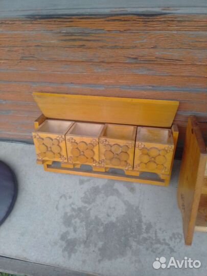 Хлебница и дерев.контейнеры в коробе