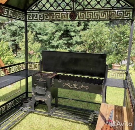 Мангал с крышей