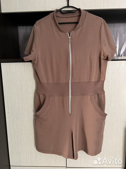 Комбинезон с шортами 50-52 р