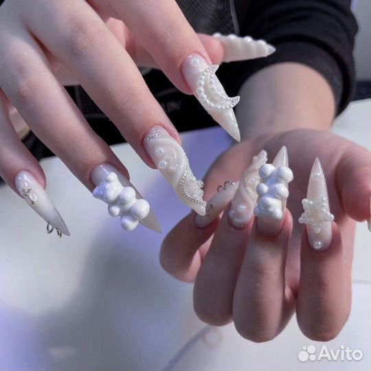 Маникюр, наращивание ногтей