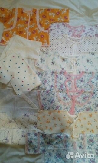 Детские вещи для новорожденного малыша