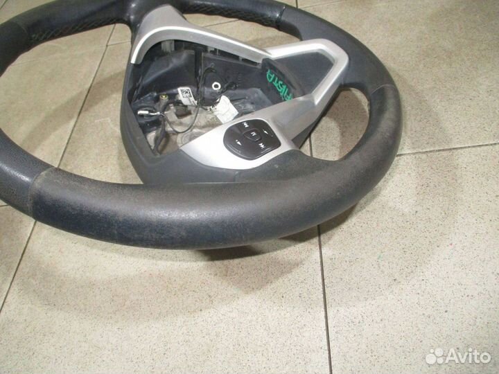 Рулевое колесо Ford Fiesta 6