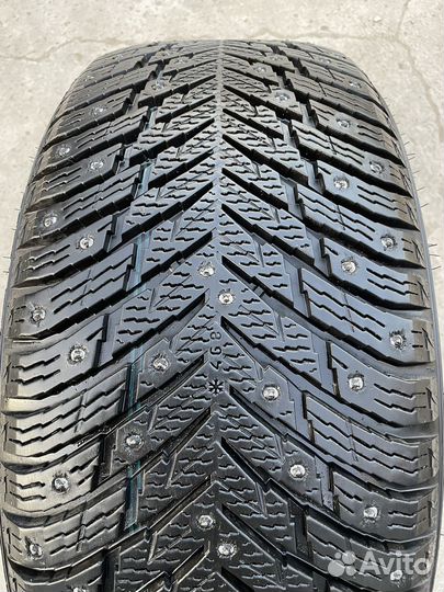 Nokian Tyres Hakkapeliitta 10p 245/50 R18