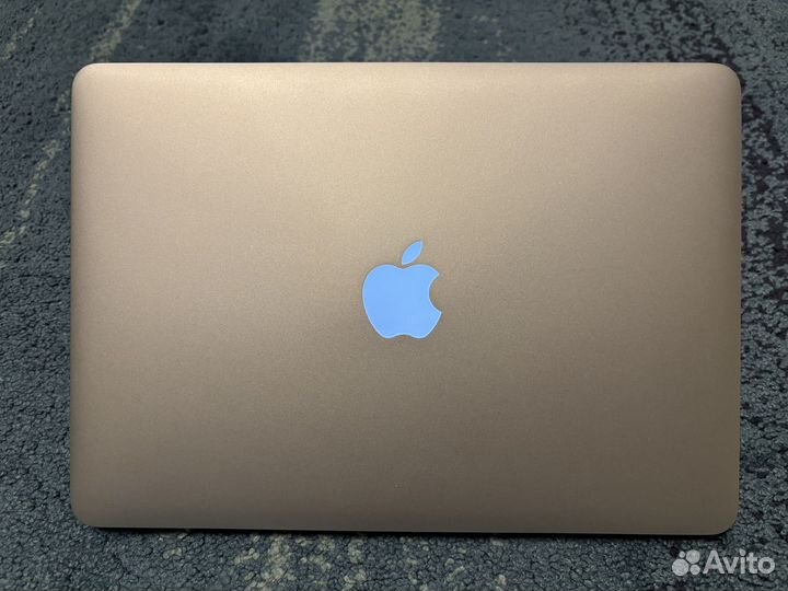 Macbook air 13 mid 2013, i7, 8gb, 256