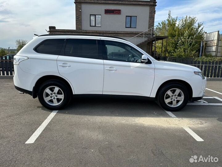 Mitsubishi Outlander 2.4 CVT, 2013, 134 968 км