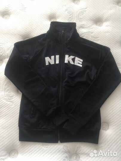 Костюм спортивный