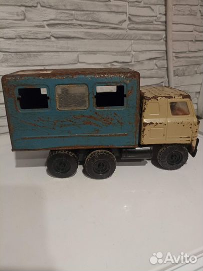 Железные машинки СССР, Татра вахтовка