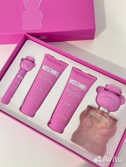 Подарочный набор Moschino 4в1