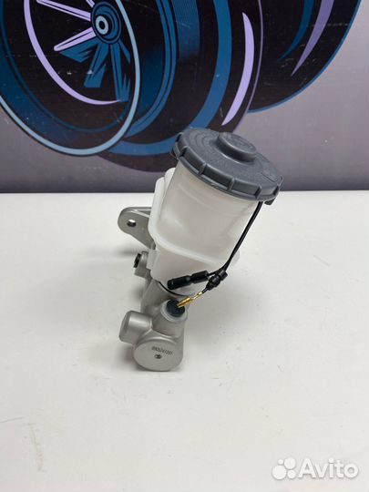 Главный тормозной цилиндр Honda 46100-S04-A01