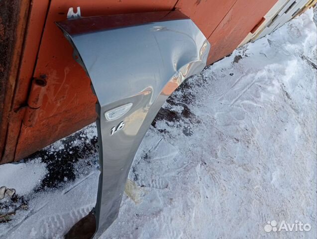 Крыло на hyundai solaris