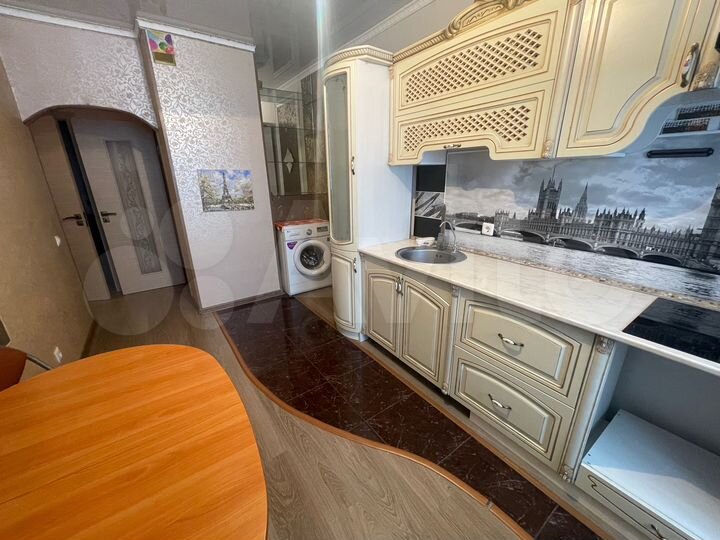 2-к. квартира, 53 м², 7/12 эт.