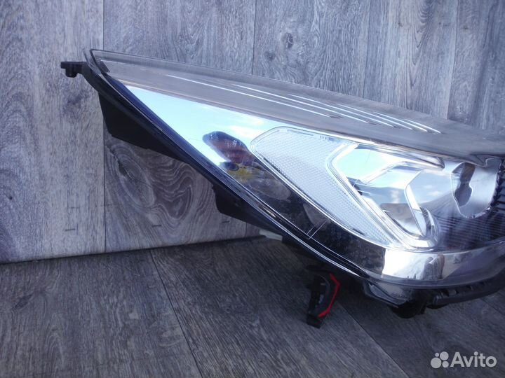 Фара правая №90 ford Kuga 2 2018