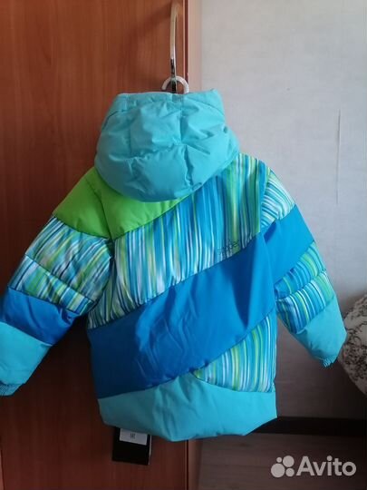 Куртка для девочки новая