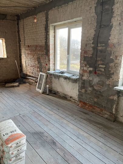 Здание, 636.8 м²