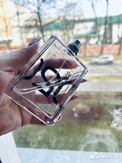 Molecule 02 Escentric Molecules