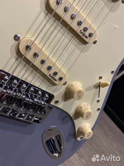 Электрогитара Fender стиль серая стратокастер