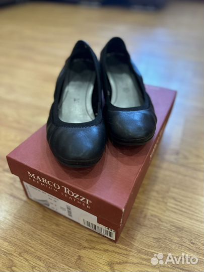 Кроссовки женские 37 размер