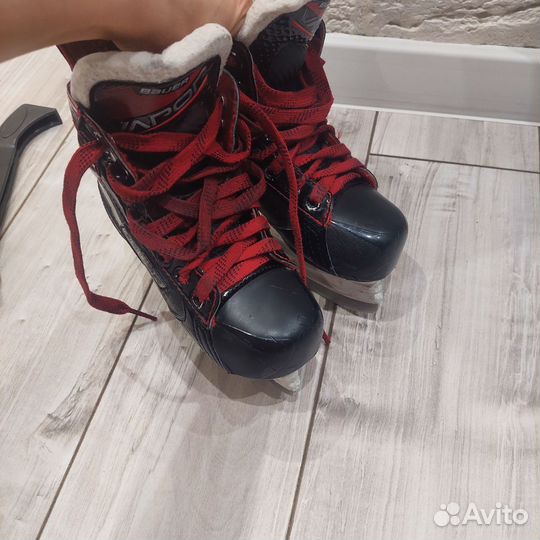 Хоккейные коньки bauer vapor Х2.7 31 размер yth12