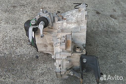 Механическая коробка МКПП toyota starlet EP82 4E-F