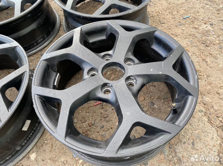 Диски литые R15 на Ford Focus 5x108 Tech Line