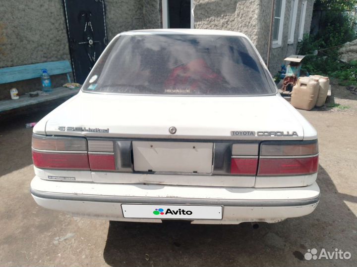 Toyota Corolla, 1989