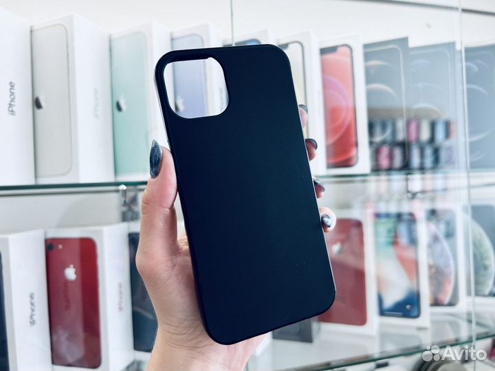 Чехол на iPhone 13