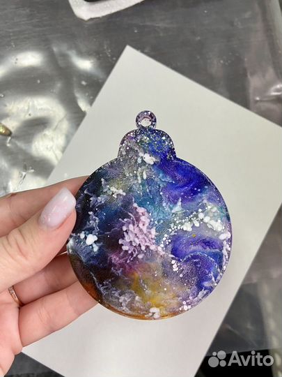 Новогодние игрушки из эпоксидной смолы