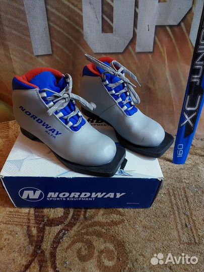 Лыжи беговые, детские бу