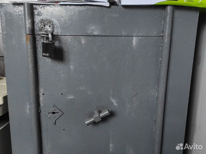 Сейф металлический СССР б/у