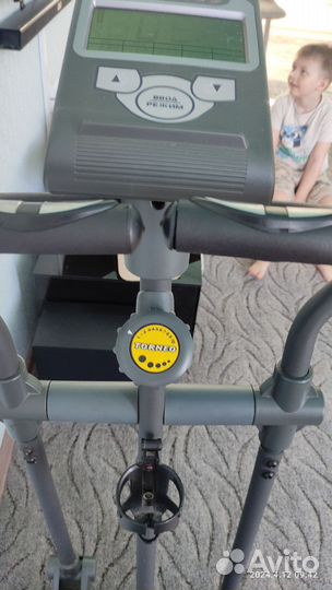 Эллиптический тренажер