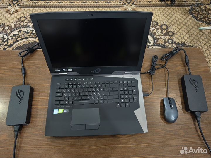 Игровой ноутбук Asus Rog G703GX-EV155T