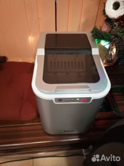 Настольный льдогенератор BBK BIM 220