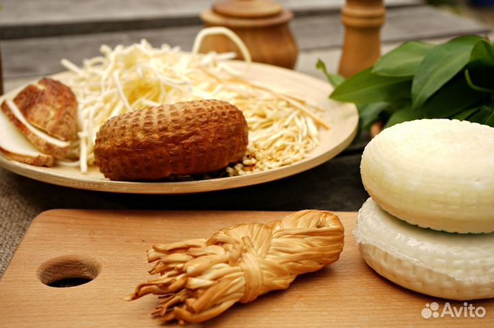 Сыр копченый Оптом Пряди