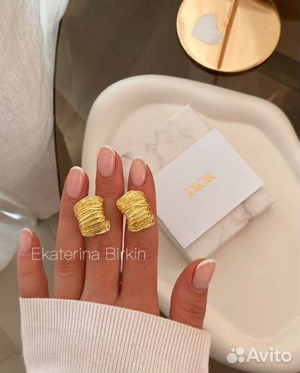 Серьги акцентные полу кольца цвет золото