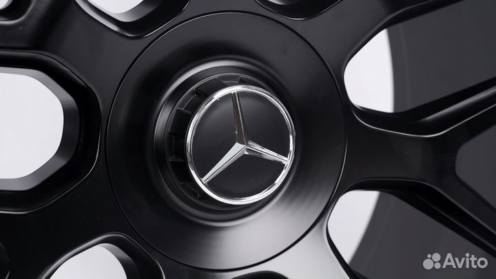 Диски колесные кованые AMG 10 спицевые черные R22