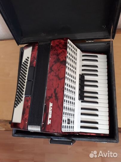 Аккордеон Заря 2