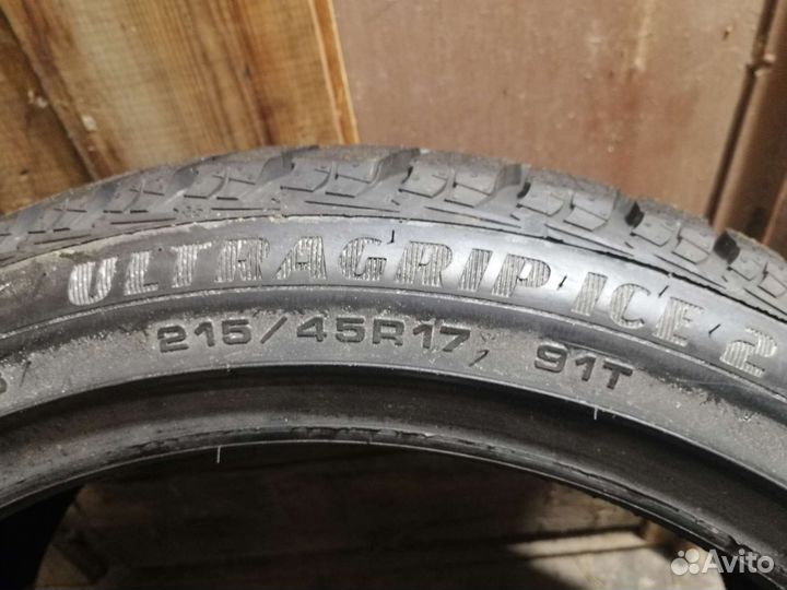 Goodyear UltraGrip Ice 2 215/45 R17 91T