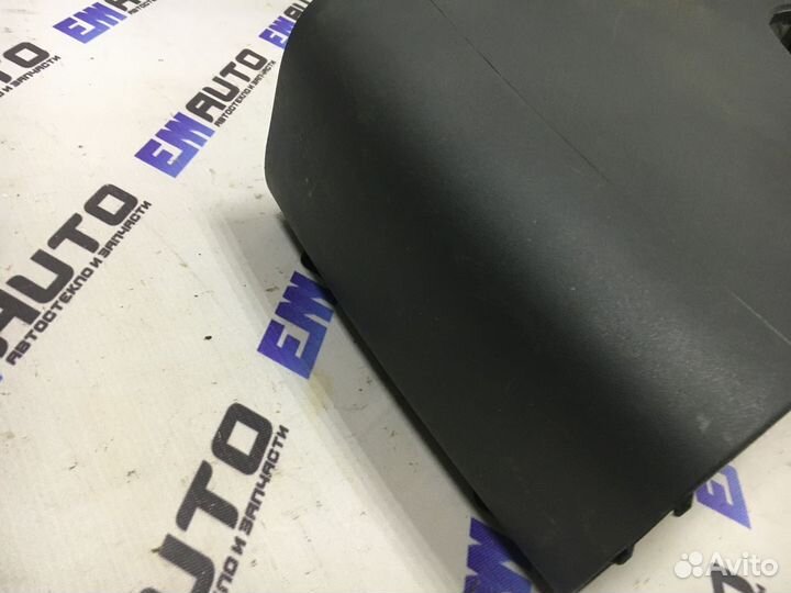 Центральная консоль Рено Меган 2