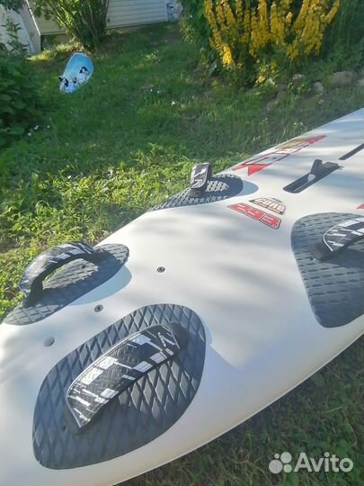 Доска для виндсерфинга