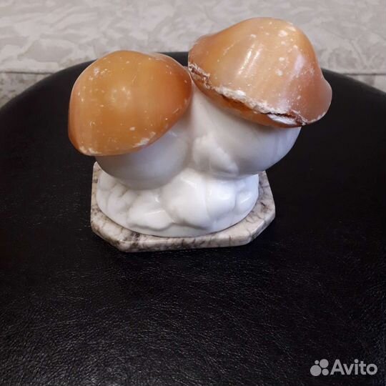 Шкатулка мраморная грибы ссср,фарфор
