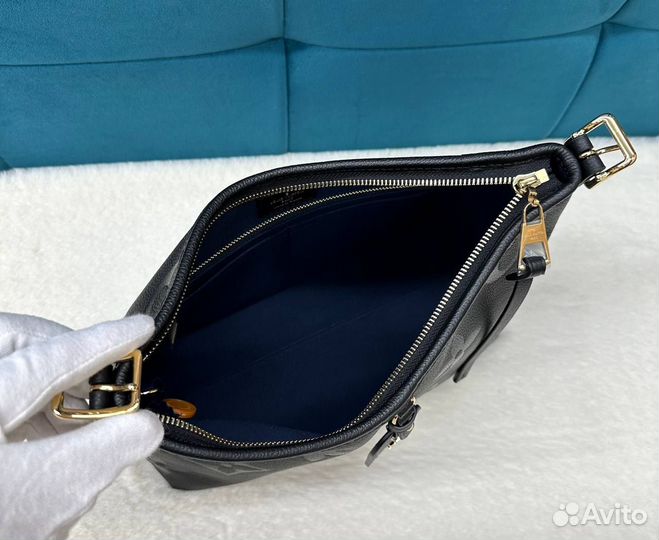 Сумка женская Louis Vuitton Carry