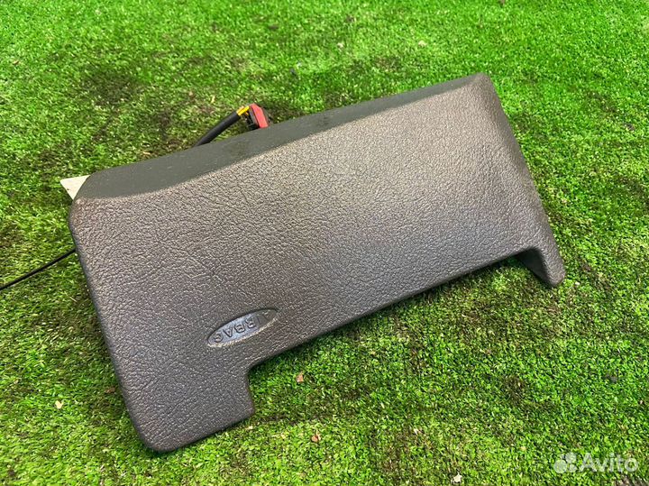 Citroen C5 2004-2008 / Коленная подушка Airbag