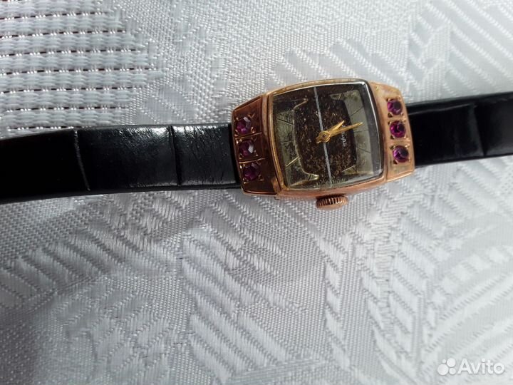 Золотые часы 