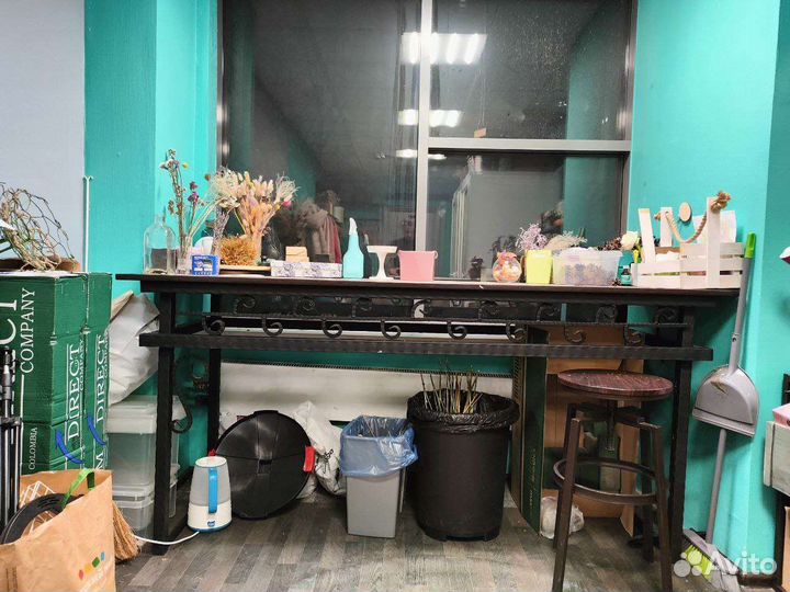 Мастерская для флориста или декоратора