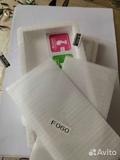 Чехлы на телефон, защитные стёкла