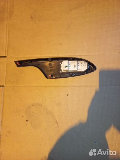 Блок стеклоподъемников на Тойота королла 150 кузов