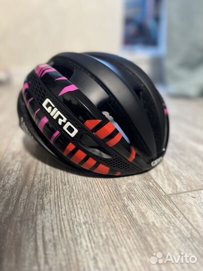 Велошлем giro