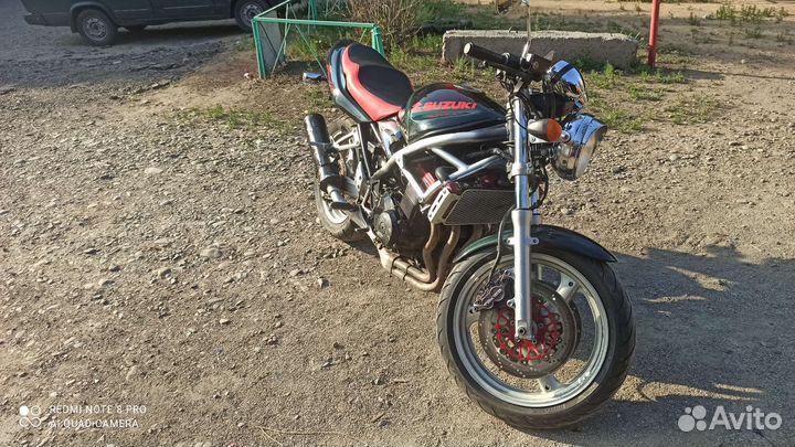 Suzuki bandit 400-2